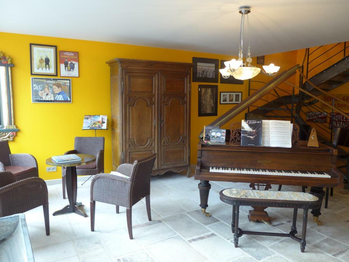 ホテル Le Piano Biesles エクステリア 写真